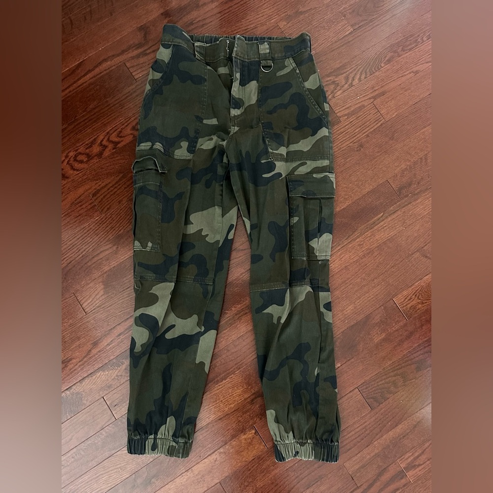 Wild Fable Green Camouflage Cargo Pants